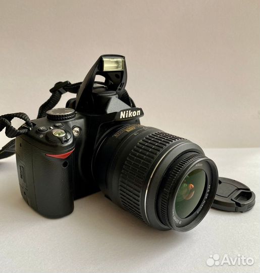 Зеркальный фотоаппарат Nikon d3000