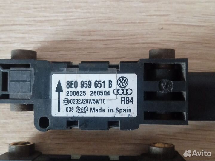 Датчик удара audi volkswagen