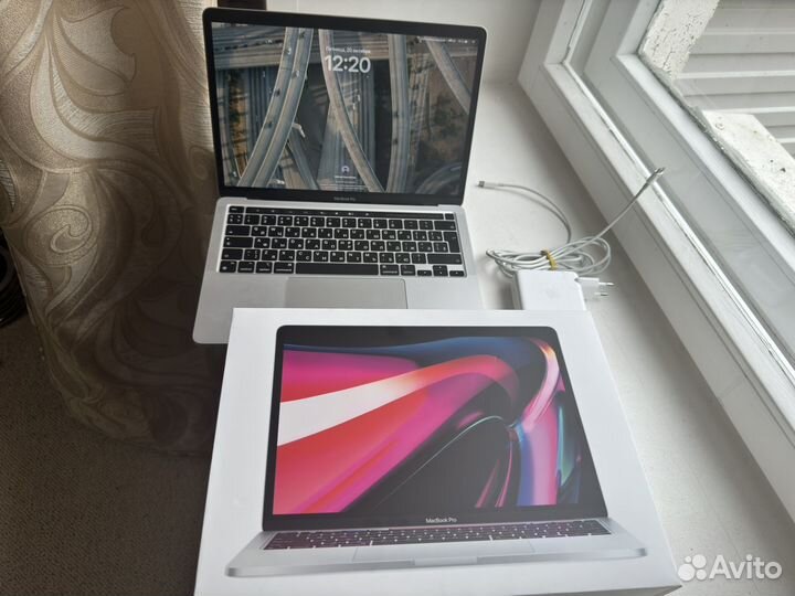 Apple MacBook Pro M1 8/256