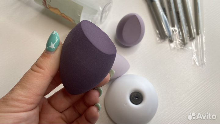 Спонжи и кисти для макияжа