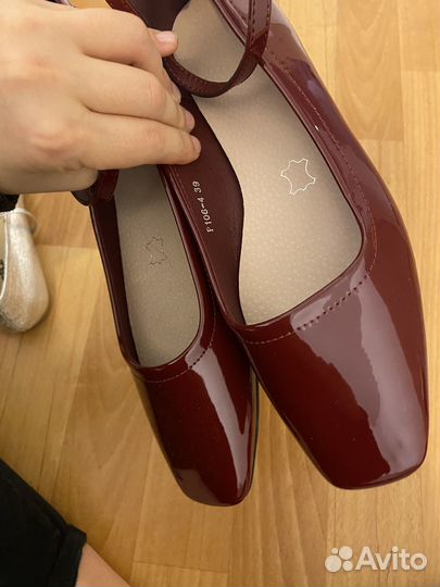 Новые бордовые лаковые балетки 38