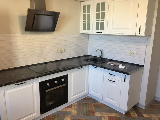 1-к. квартира, 42 м², 8/17 эт.