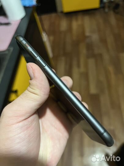 iPhone 11, 256 ГБ