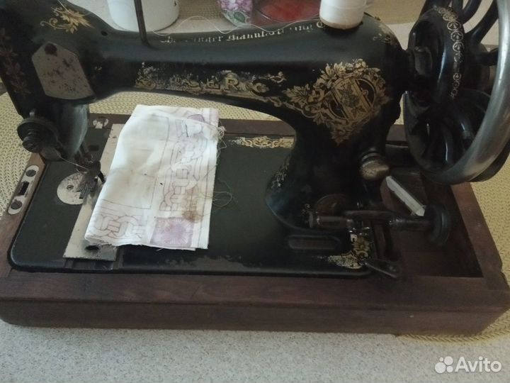 Швейная машинка зингер ручная