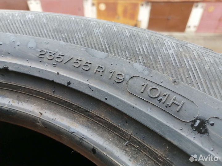 Michelin Latitude Tour HP 235/55 R19