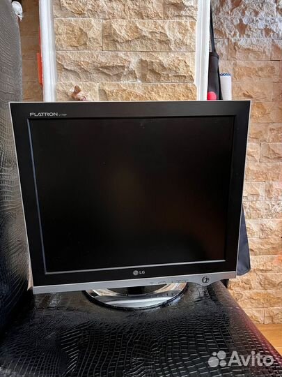 Монитор LG диагональ 17 дюймов