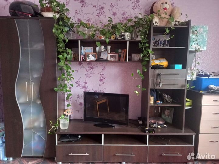 Стенка в гостиную