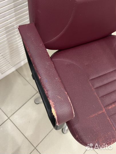 Парикмахерское кресло