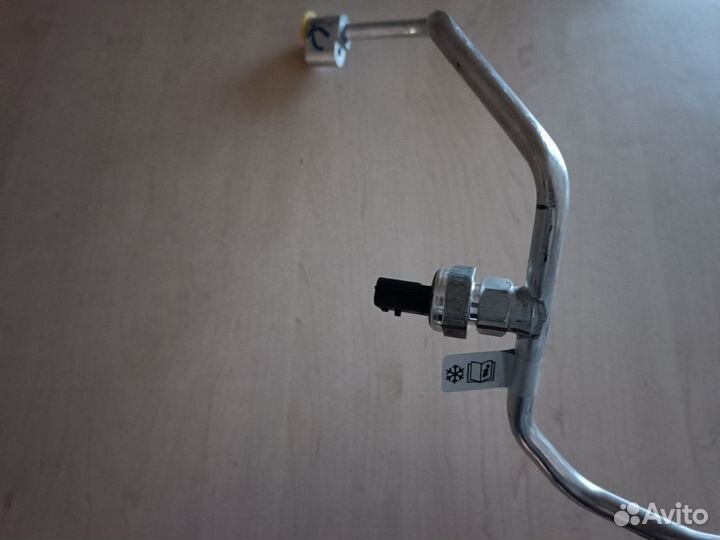 Трубка кондиционера renault Duster II 924403342R