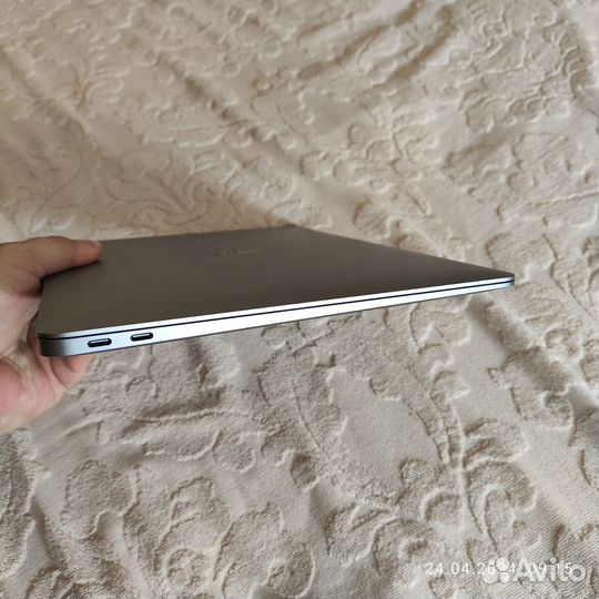 Macbook air 13 2020 m1