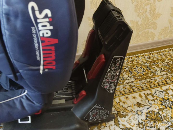 Детское автокресло от 0 до 25 кг