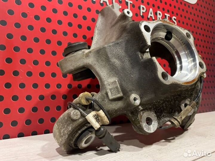 Кулак задний правый Bmw 5 G30 B47D20A 2017