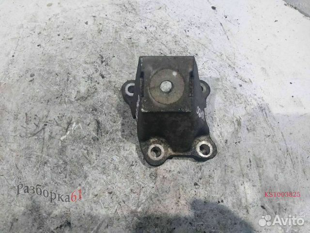 Кронштейн двигателя audi A6 C6 Левый