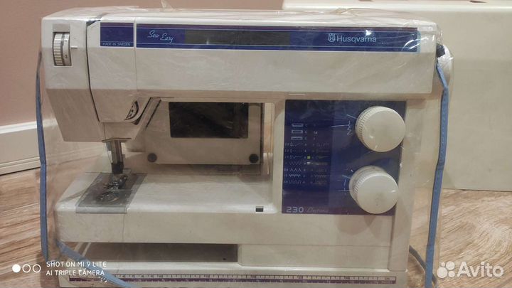 Husqwarna 230 швейная машинка