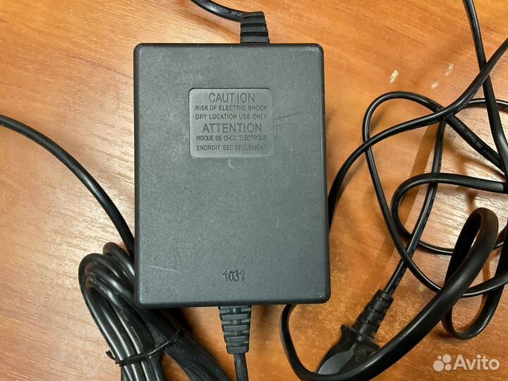 Блок питания Yamaha PA-20 для микшеров