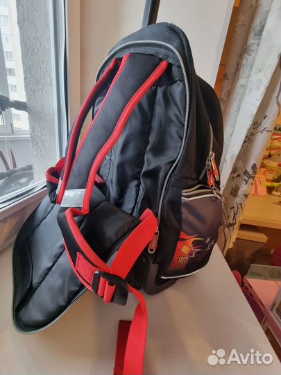 Школьный рюкзак на колесах