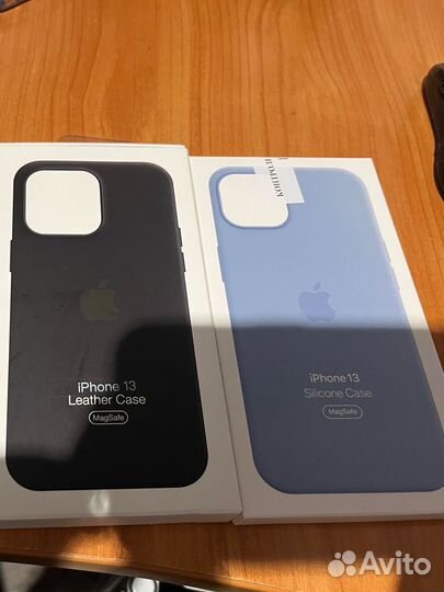 Чехол на iPhone 13