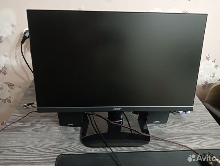 Монитор 24 дюйма