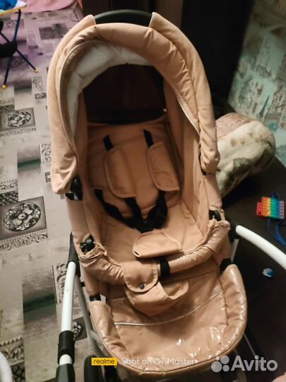 Продам новую коляску