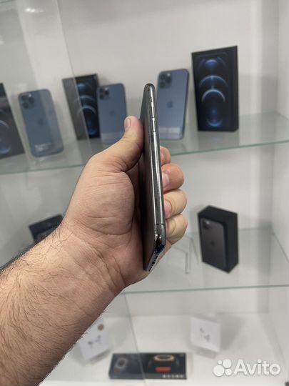 iPhone 11 Pro, 64 ГБ