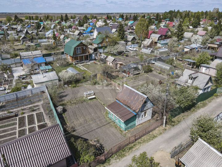 Дача 25 м² на участке 4 сот.