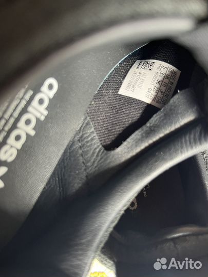 Кроссовки Adidas р. 36 оригинал