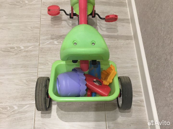 Трехколесный велосипед