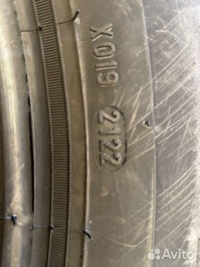 Pirelli Ice Zero FR 215/65 R17 103T