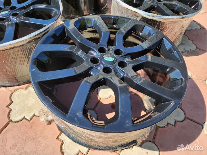 Диски оригинальные черные Land Rover R22