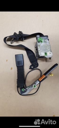 Ремень безопасности с преднатяжителем