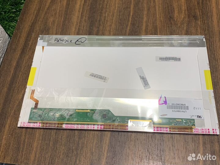 Матррца 15.6 40 pin толстая ltn156at23