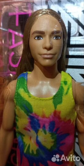 Кен с длинными волосами