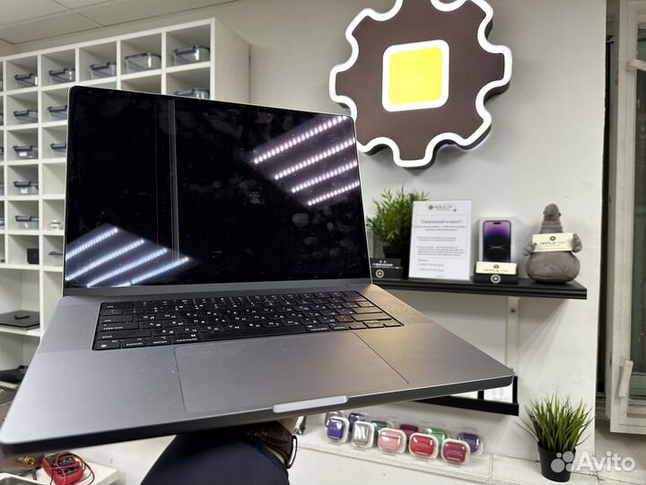 Ремонт и замена матрицы MacBook