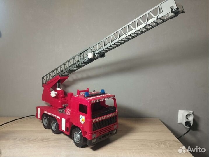 Машина пожарная детская Bruder
