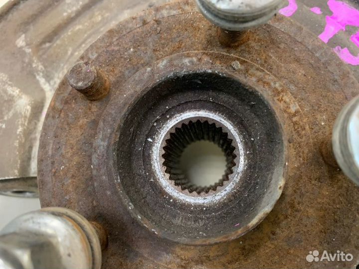 Кулак (цапфа, ступица) задний правый Jaguar S-Type