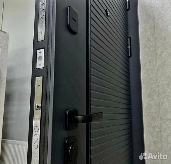 Дверь входная квартирная