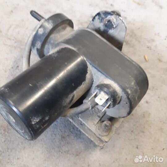 Насос вакуумный(моторчик) круиза Ауди А6С5