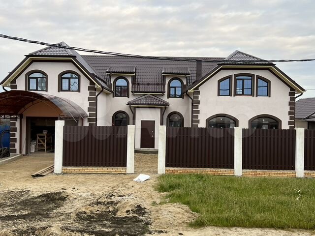 Дом 250 м² на участке 6 сот.