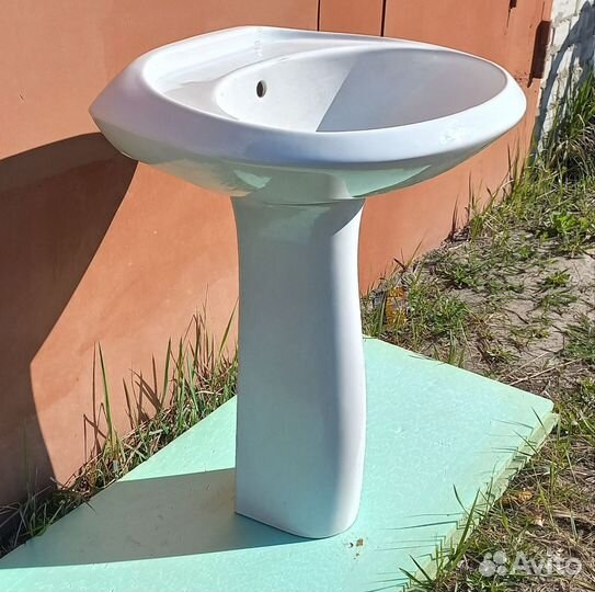 Раковина с пьедесталом бу