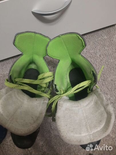 Коньки хоккейные