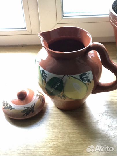 Кувшин и четыре кружки, поливная керамика