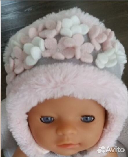 Зимняя шапочка на выписку ф. Marika, р-р 38-40