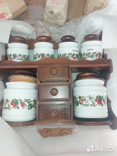 Банки для сыпучих продуктов