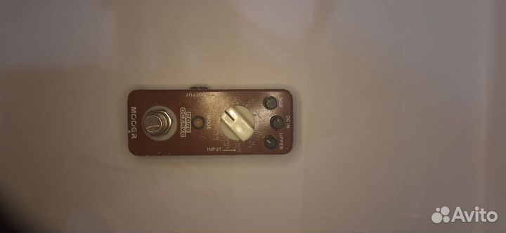 Гитарная педаль 2010s Mooer Pure Octave Brown