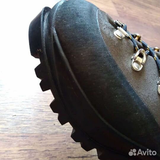 Альпинистские ботинки