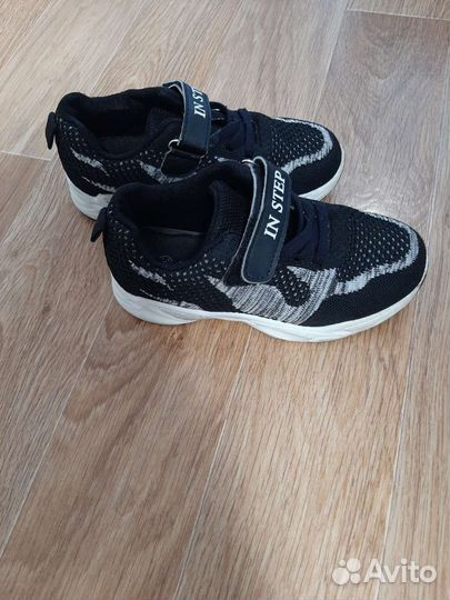 Кроссовки детские