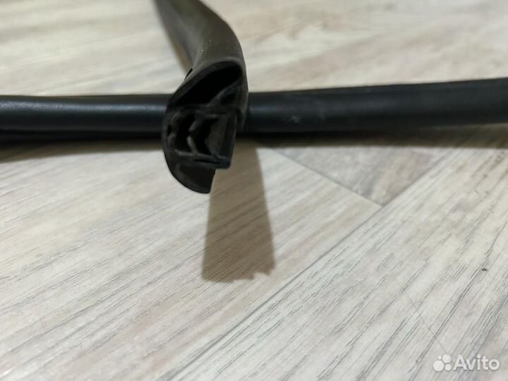 Уплотнительная резинка на - 