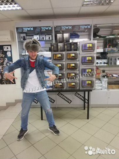 Эхолот Garmin Striker Plus 9sv Новый