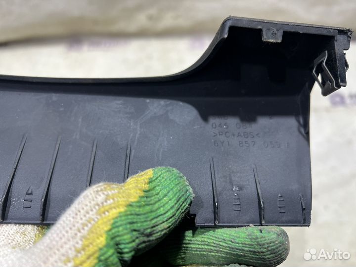 Накладка рулевой колонки Skoda Fabia 1