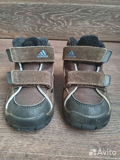 Ботинки детские Adidas 22 размер